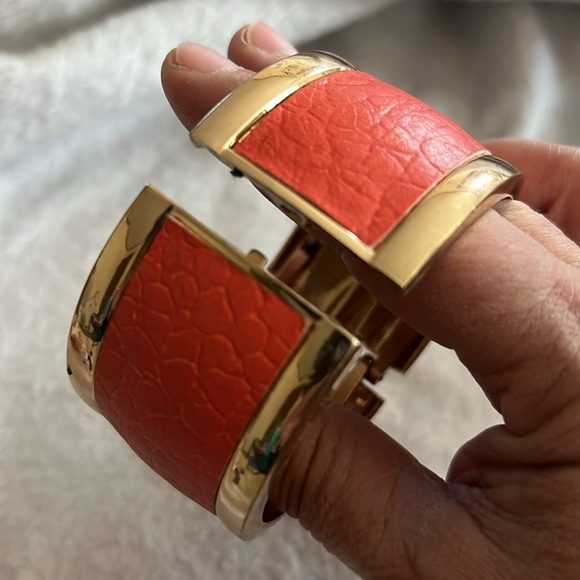 Gold and orange Textured leather Hinge Bracelet - Picture 2 of 3